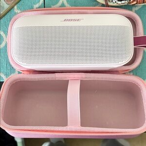 Bose White Portable Speaker with Pink Carrying Case